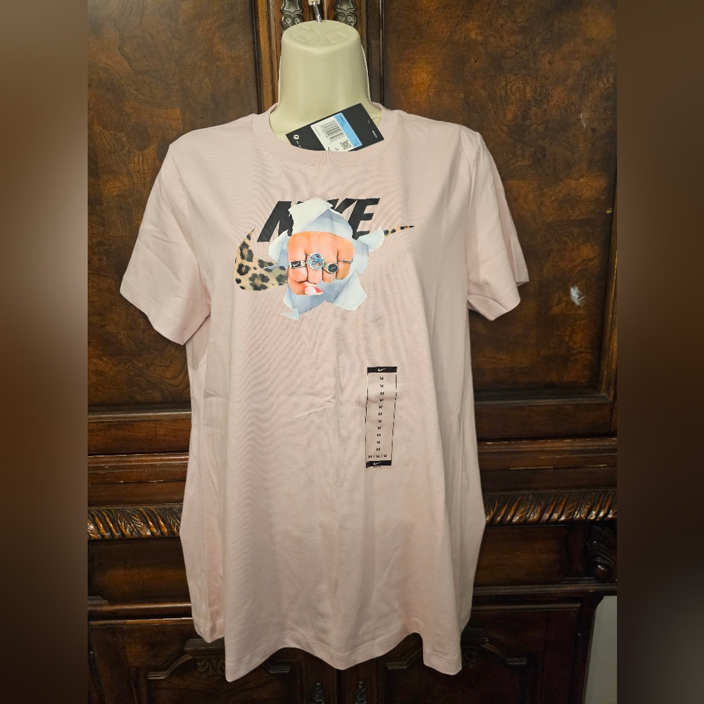 Womens Nike T Shirt
